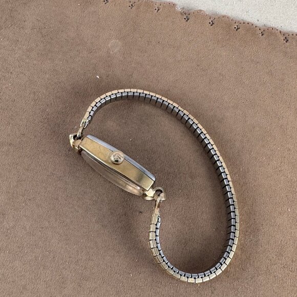 Vintage Swiss Wittnauer Gevene 10K Gold Filled Ladies Dress Watch - Picture 4 of 6